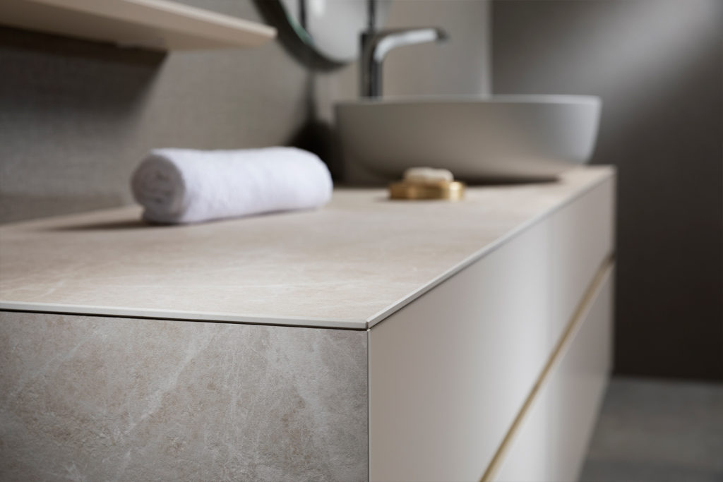 Karma, Badmöbel von DECOTEC